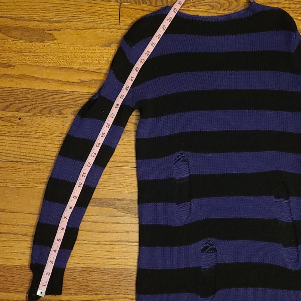 Green/black Distressed Oversize Sweater nwot - Picture 15 of 15